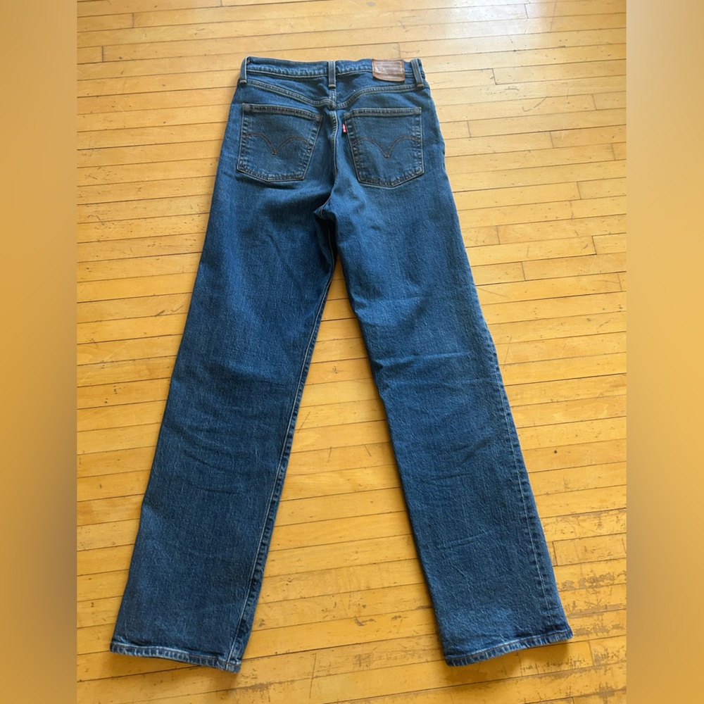 Levi's High Rise Straight Leg Jeans - Picture 4 of 6